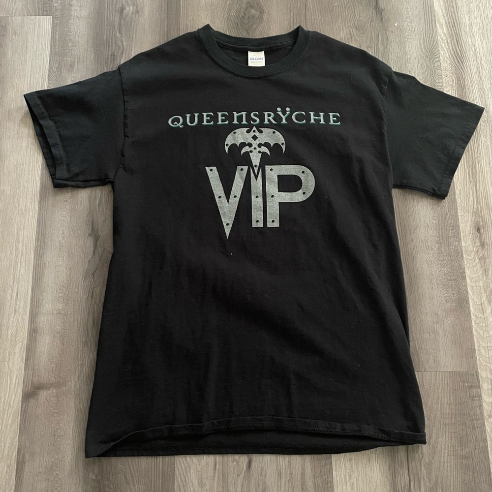 Queensryche VIP Concert Experience tee shirt size medium M rock music
